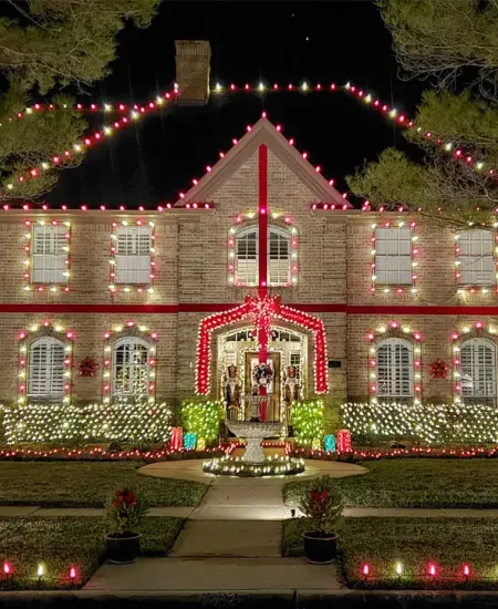 How to Design an Exterior Lighting Setup for a Large Home